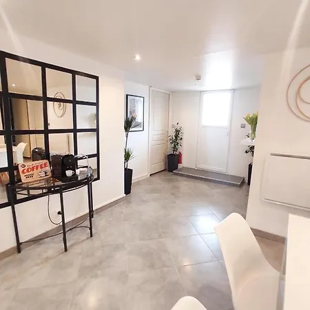 Agreable D'hotes: Petit-dejeuner Inclus * Garennes-sur-Eure