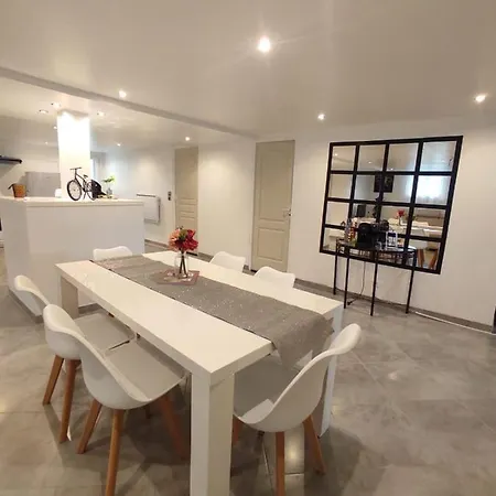 Agreable D'hotes: Petit-dejeuner Inclus Garennes-sur-Eure